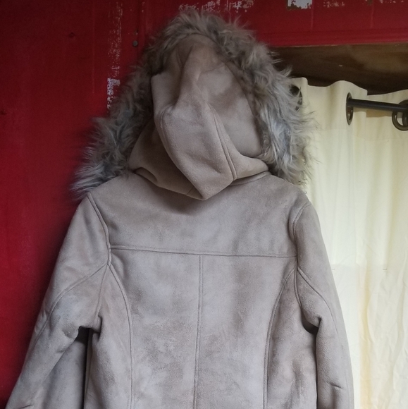 Winter coat - Picture 3 of 5